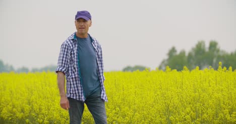 Portrait-Of-Farmer-Agriculture-Love-Of-Farming-4