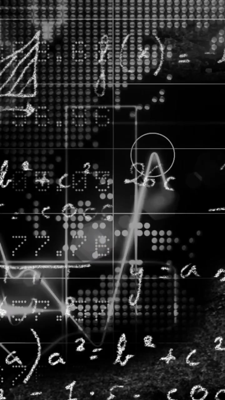 Questo video presenta formule matematiche che appaiono su uno sfondo in bianco e nero.