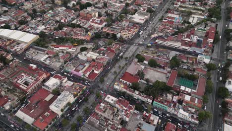 Vista-Aérea-Sobre-Los-Barrios-Y-Casas-De-Gustavo-A