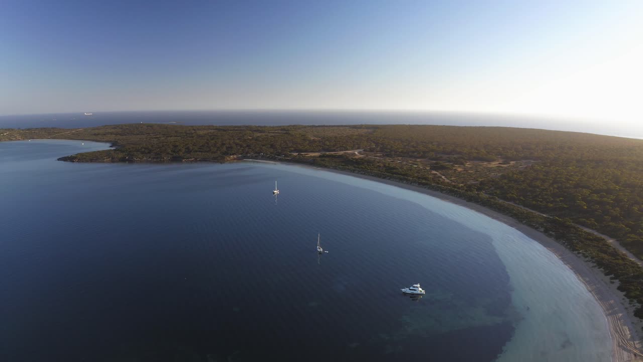 vista aérea de un avión no tripulado al atardecer del parque nacional lincoln, sur de australia