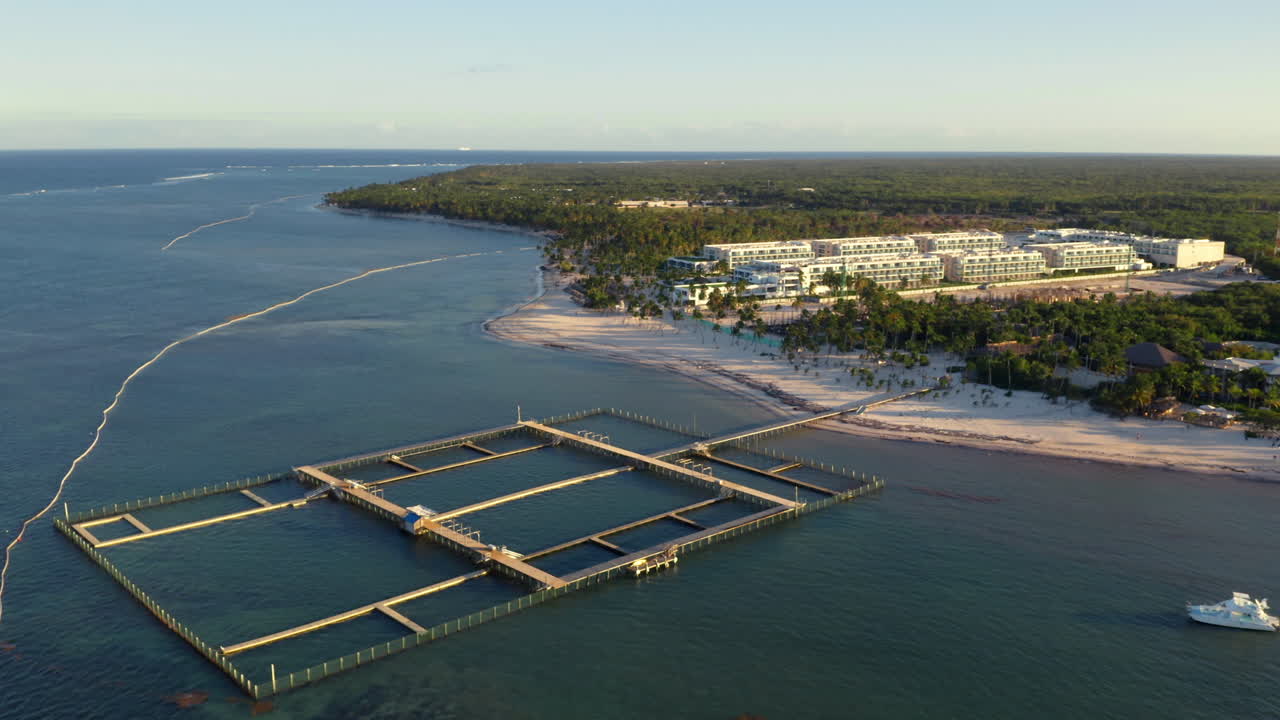 atracción dolphin explorer y serenata de hotel en la costa de punta cana