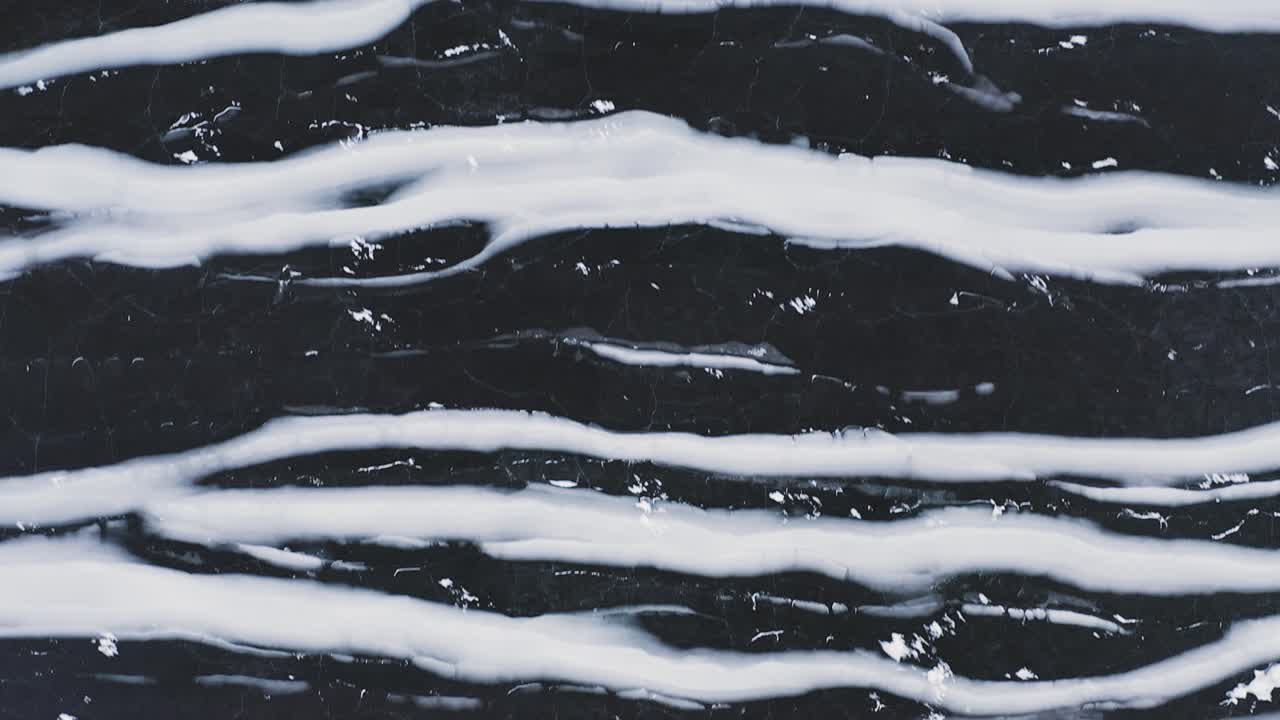 무스헤드 호수의 얼음 그림