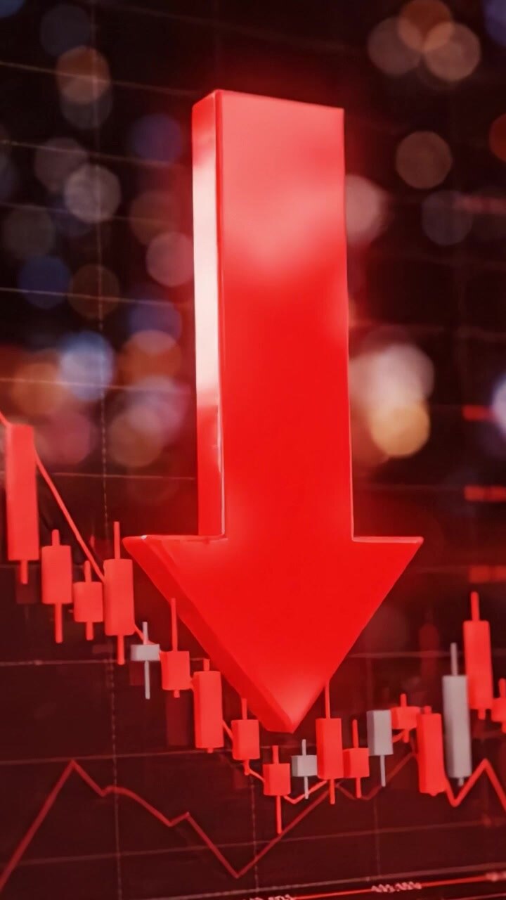 Dramatic Market Decline: A Visual Representation of Downward Trends with Emphasized Red Arrow Indicating Significant Losses in Financial Data and Stock Prices