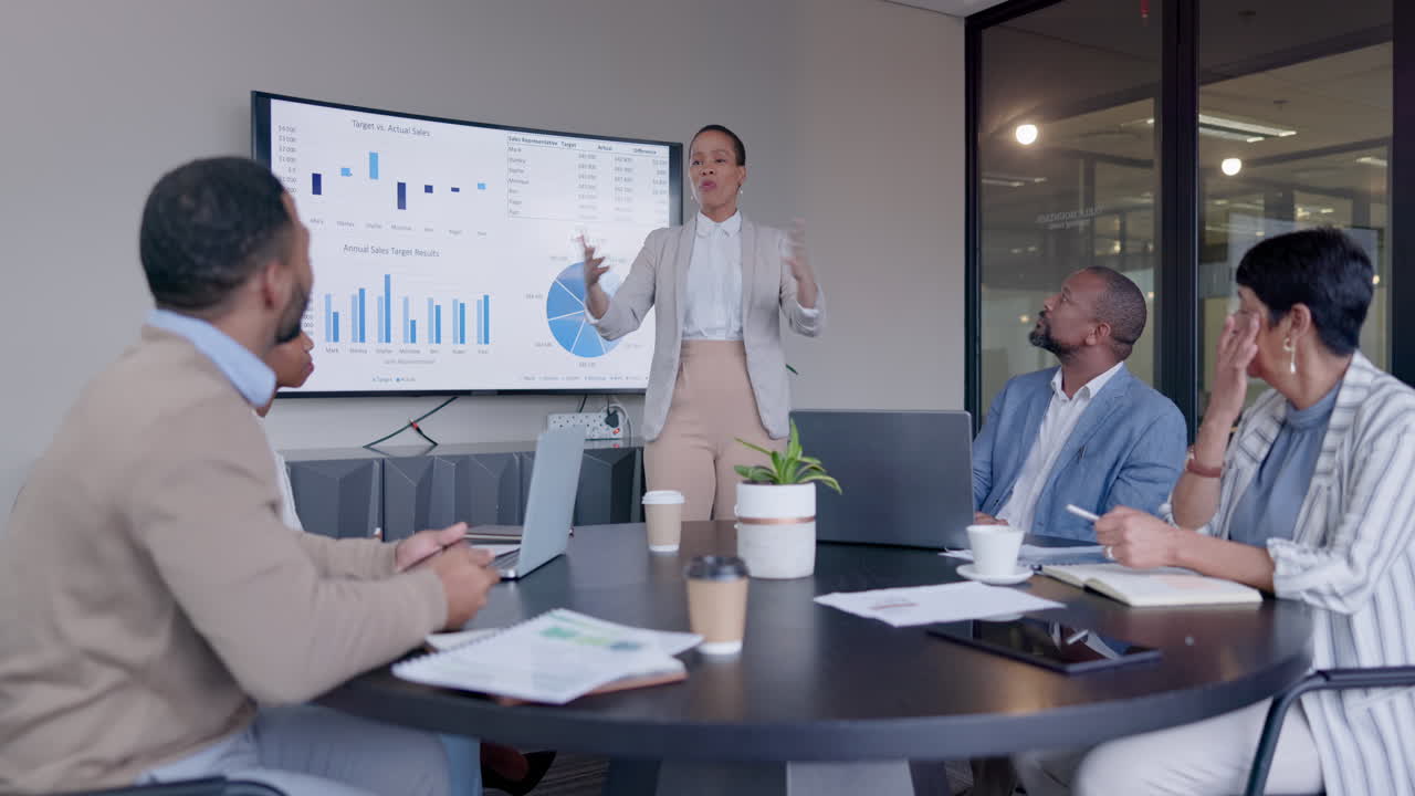 Presentation, question or black woman teaching