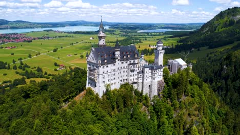 neuschwanstein castle bavarian alps germany