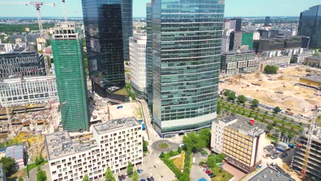 edificios modernos de rascacielos de gran altura