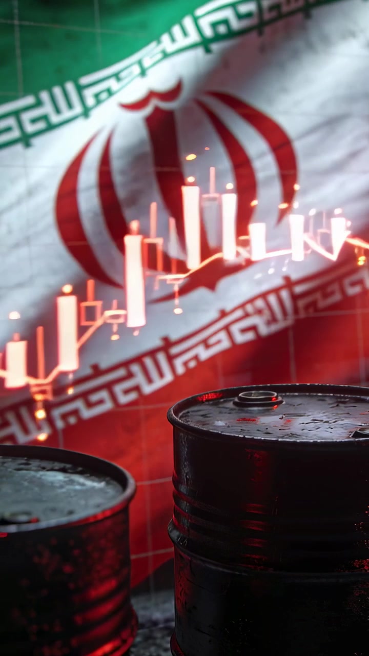 Vertikales Video: Animierter Kerzenchart beleuchtet zwei Fässer und eine Flagge im Lager, die Ölpreisbewegungen signalisieren.