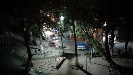 Coches-Circulando-Por-La-Ciudad-De-Noche-En-Guanajuato