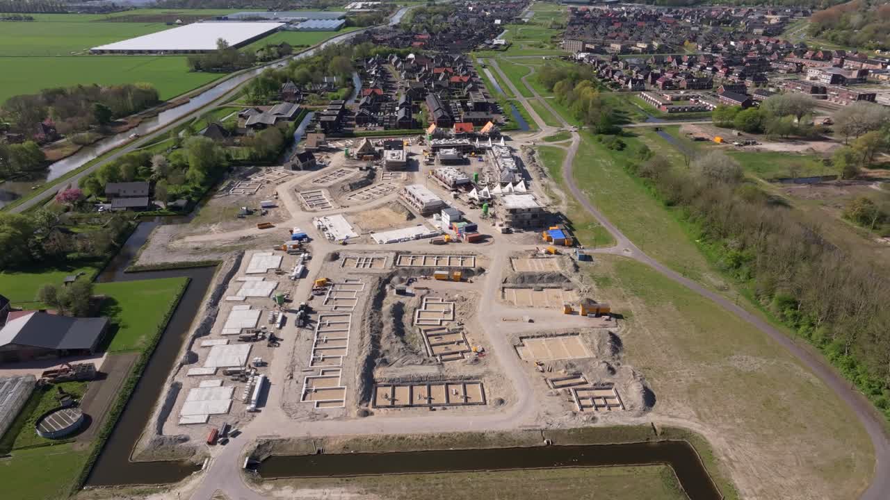 Vista aérea de futuro bairro tomando forma em Obdam, Holanda