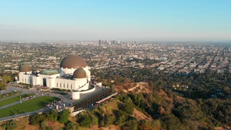 vistas aéreas del observatorio griffith en los angeles, california