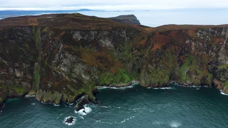 Sea-Cliffs-of-Horn-Head-Peninsula,-Dunfanaghy,-Donegal,-Ireland---Aerial