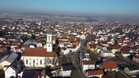 Vuelo-Sobre-Gaimersheim-Cerca-De-Ingolstadt-En-Un-Día-De-Invierno,-Baviera,-Alemania