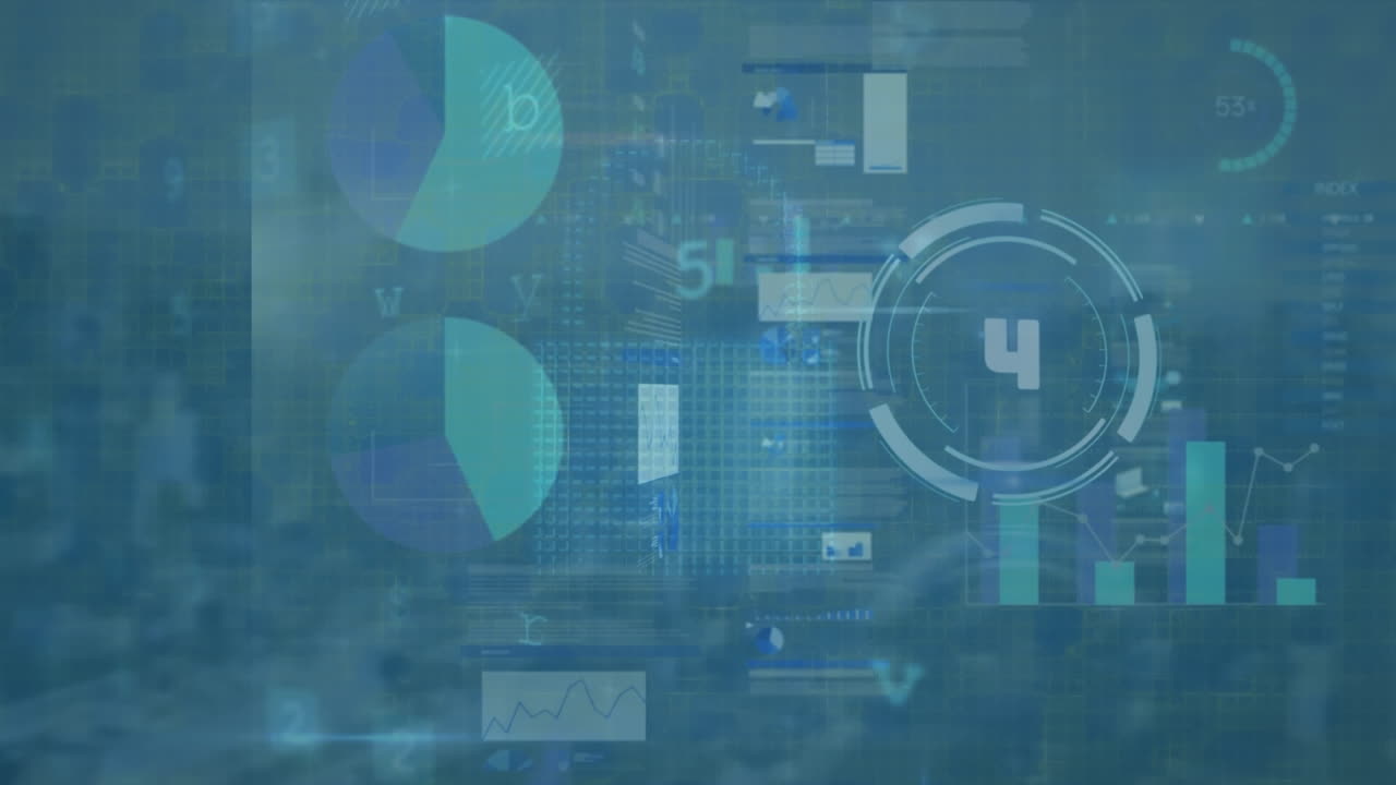 animación del procesamiento de datos y ecuaciones matemáticas en pantallas