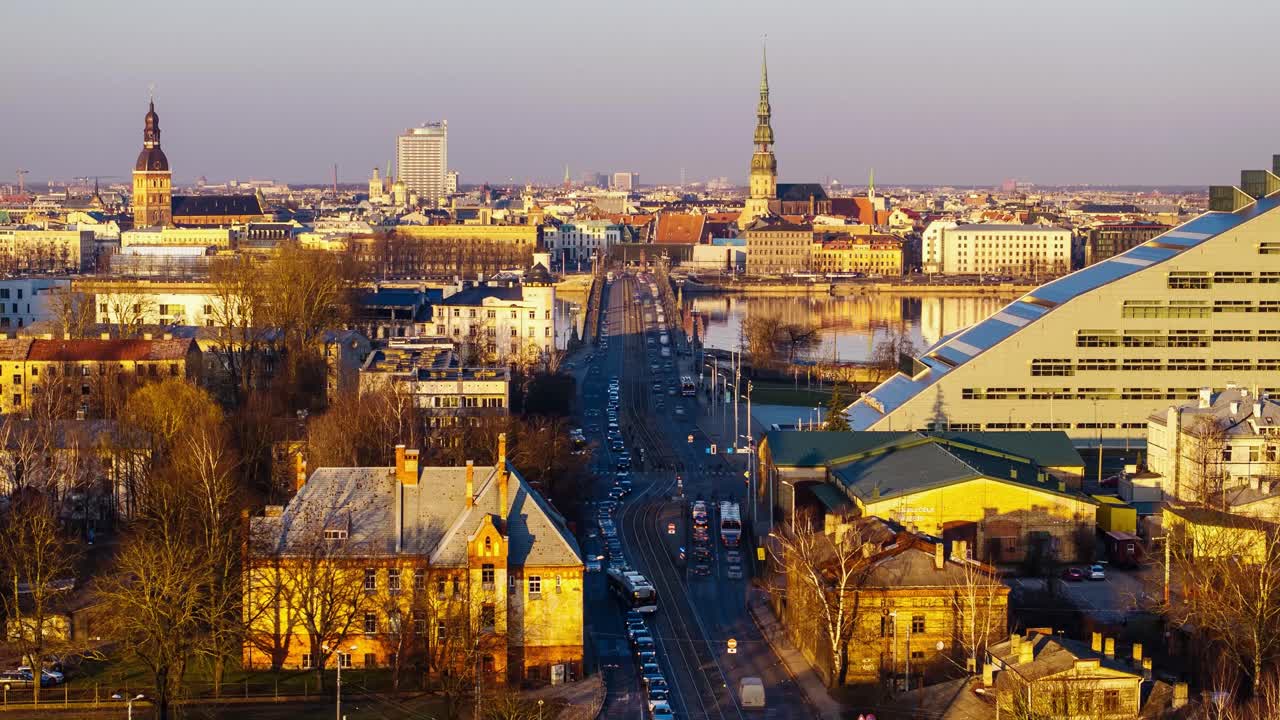 Static timelapse of Riga’s cityscape from Uzvaras Park, Akmens Bridge traffic