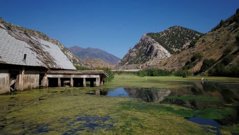 Abandon-ghost-town-of-Thistle,-UT