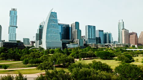 una vista cinematográfica del centro de austin, texas