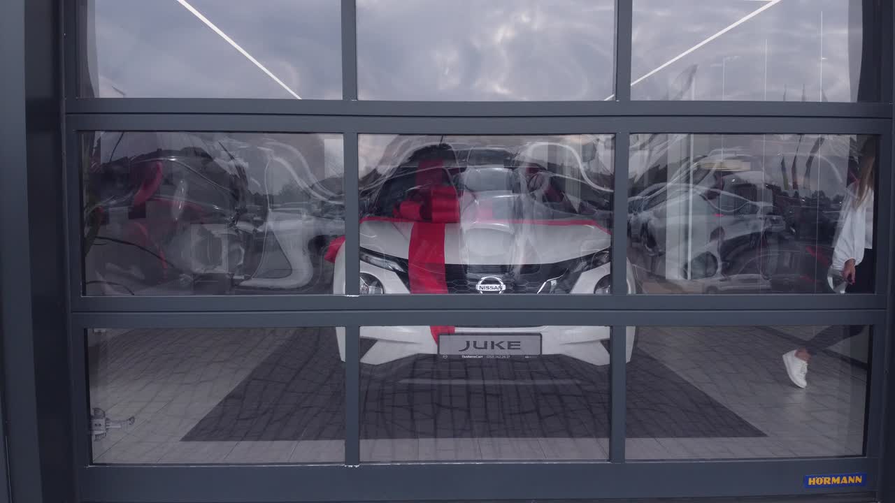 새로운 산 주크가 전시실에 전시되어 있습니다.