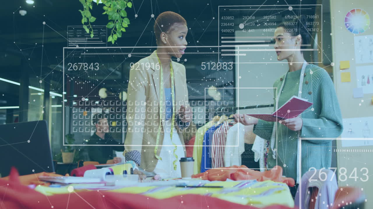 사무실에서 일하는 다양한 동료들에 대한 데이터 처리 및 연결 네트워크의 애니메이션