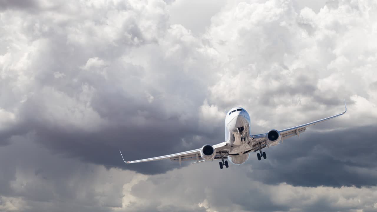 4k en bucle sin problemas cinemagraph de tiempo-lapse nubes tormentosas detrás del avión