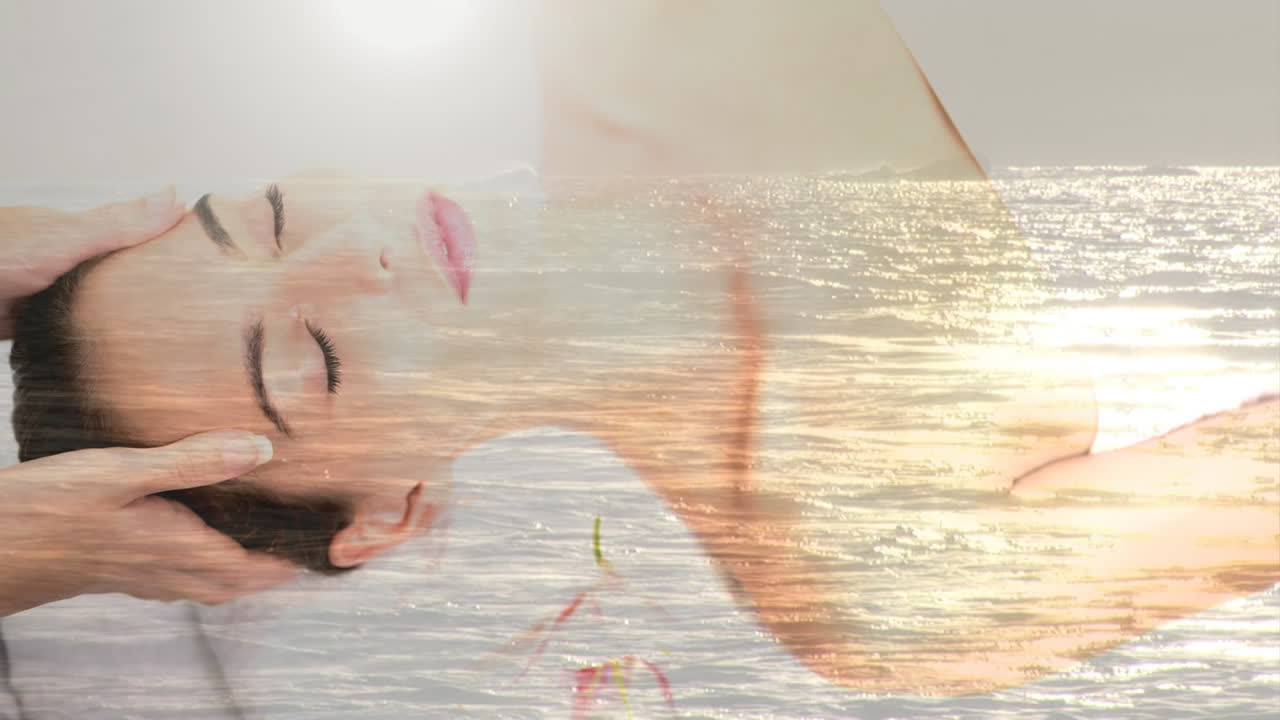 스파 와 바다 에서 휴식을 취하는 여자