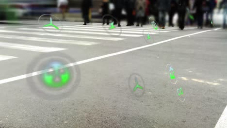 animación de múltiples iconos flotantes en el lapso de tiempo de las personas que cruzan la calle