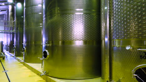 depósitos de vino de acero inoxidable para la maduración del vino