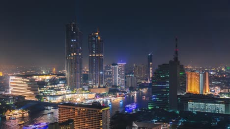 time-lapse o hiper-lapse vista aérea nuevo punto de referencia en bangkok, tailandia.