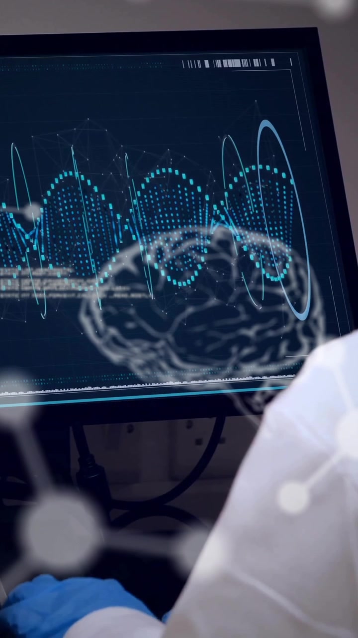 Animazione di elaborazione di dati scientifici su scienziata caucasica in laboratorio