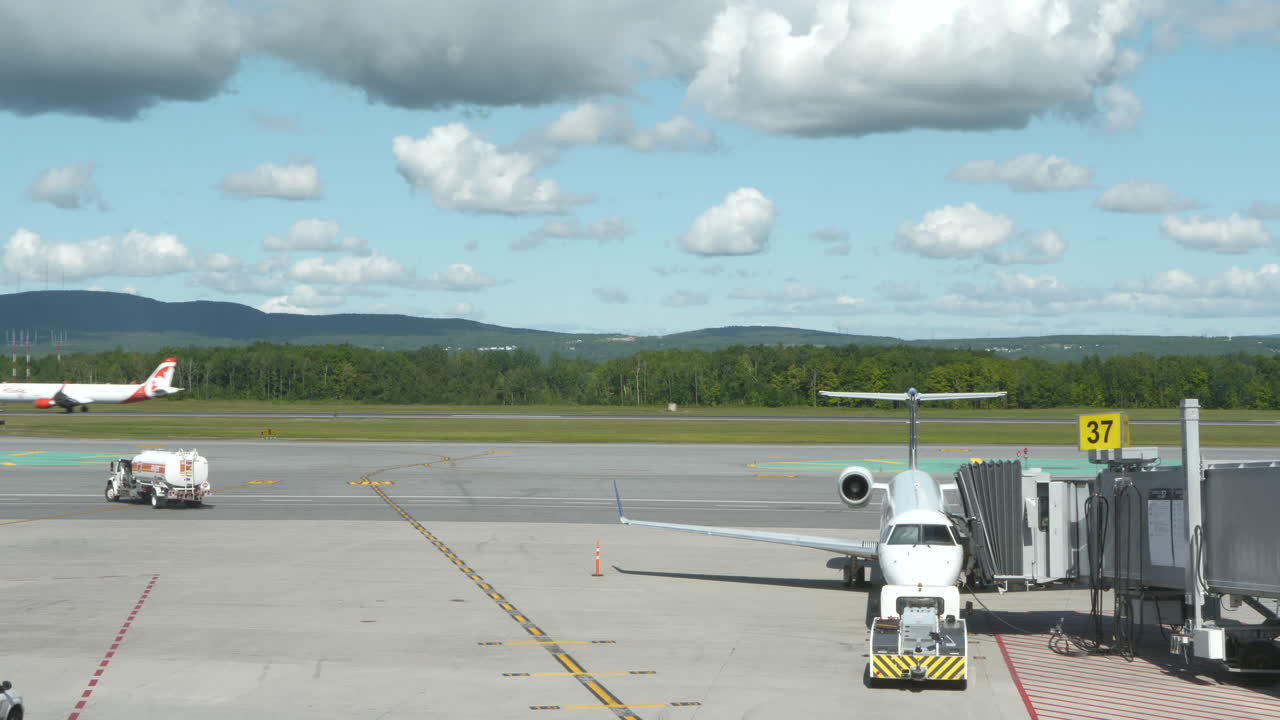 Airport Runway Plane Landing And Refuel Support Ground Vehicle