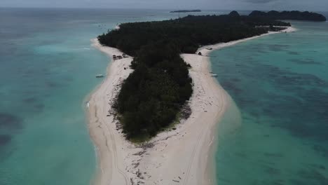 Mantanani-Island:-Malaysisches-Juwel-Im-Südchinesischen-Meer-Von-Sabah