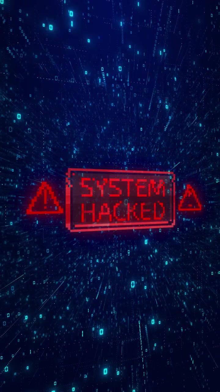 Rød baggrund for cyberfejl-advarsel med glødende advarselssymboler, kodekarakterer og bevægelse af blå datatunnel.
