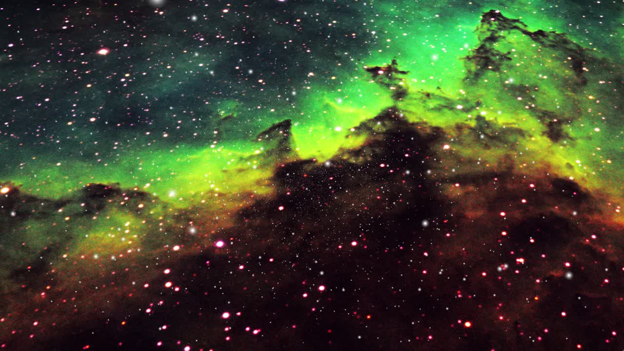 la superficie de la nube nebulosa en forma de corazón en el universo