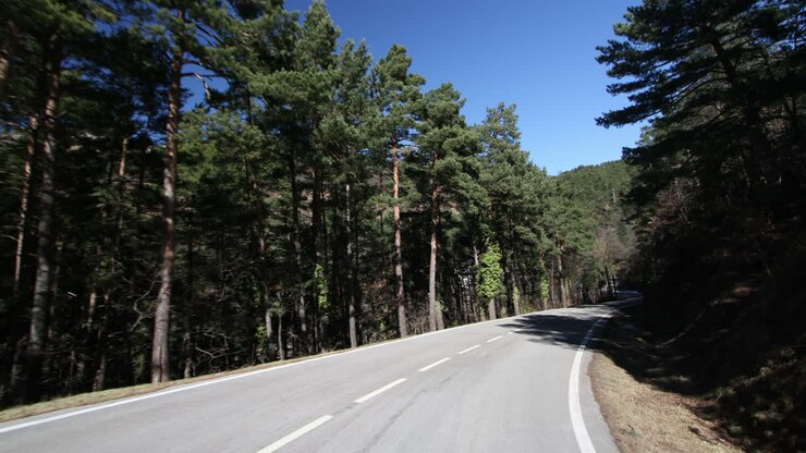 Pirenei Strada 00