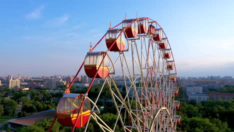 Aerial-view-of-ferris-wheel