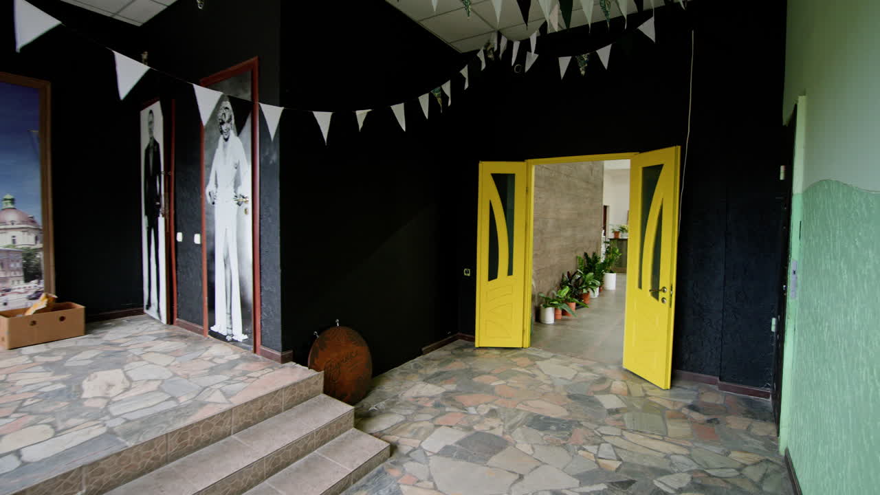 Hermosa tienda de plantas de interior