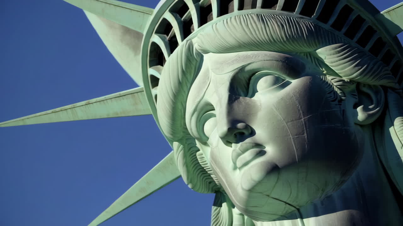 Statue of Liberty: Iconic Views and Close-up