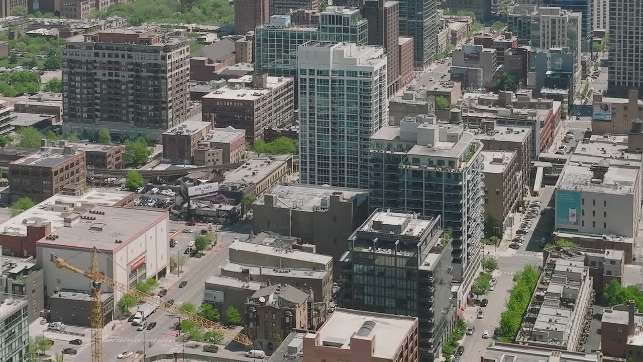 Urban landscape of Chicago showcasing downtown buildings and greenery