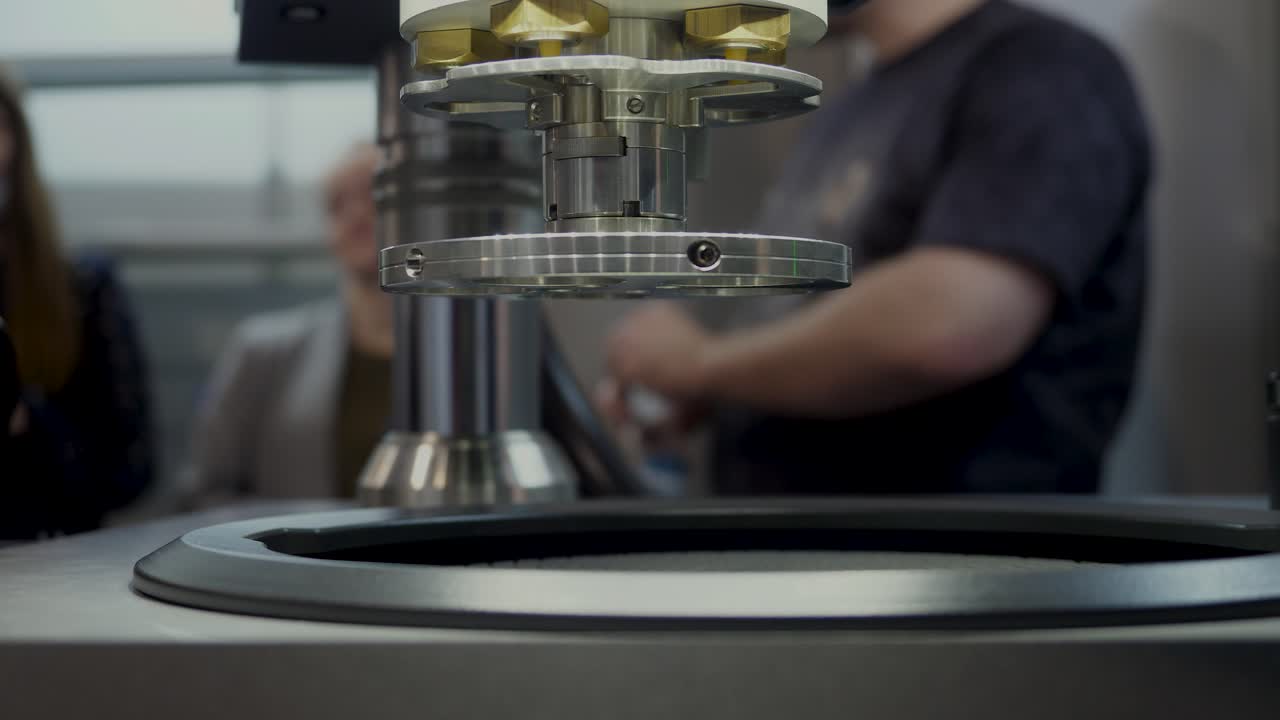 primer plano de las máquinas industriales