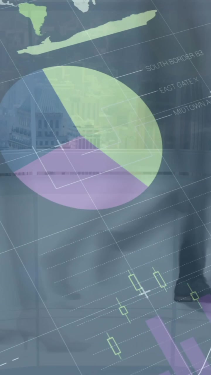 Animation af finansiel databehandling over forskellige forretningsfolk, der går på moderne kontor.