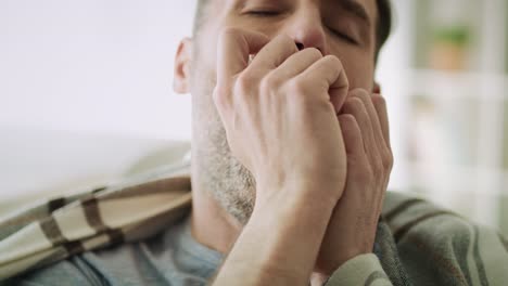 Close-up-video-of-man-with-a-cold