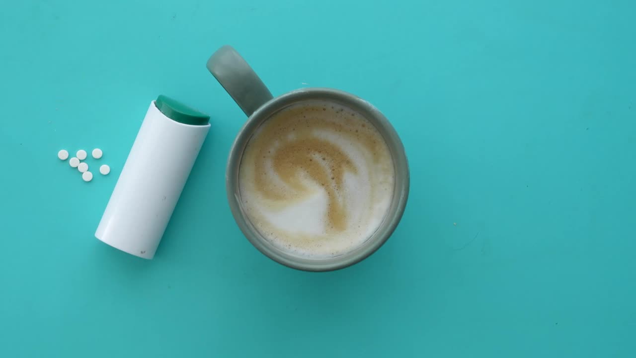 Coffee with sweetener