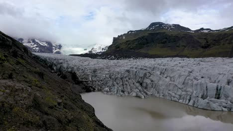 Reveal-Glacier-in-Iceland-with-Rocks-4K