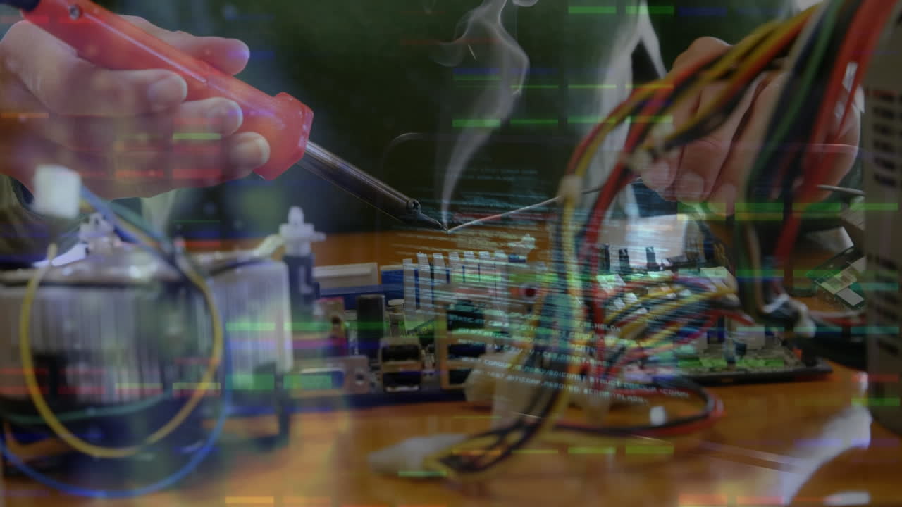 анимация светлых пятен над кавказским рабочим мужчиной в мастерской