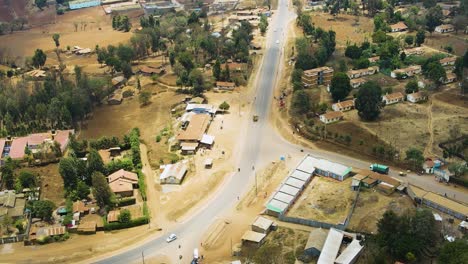 Vista-Aérea-De-Pájaro-De-Loitokitok-Kenia,-Barrio-Pobre-De-Chabolas-De-Los-Suburbios-De-Nairobi,-Kenia