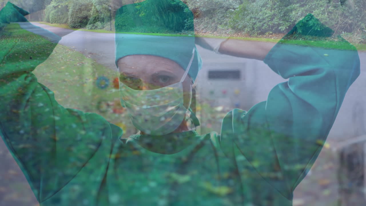 animación de un parque borroso sobre una cirujana caucásica que se pone una máscara facial