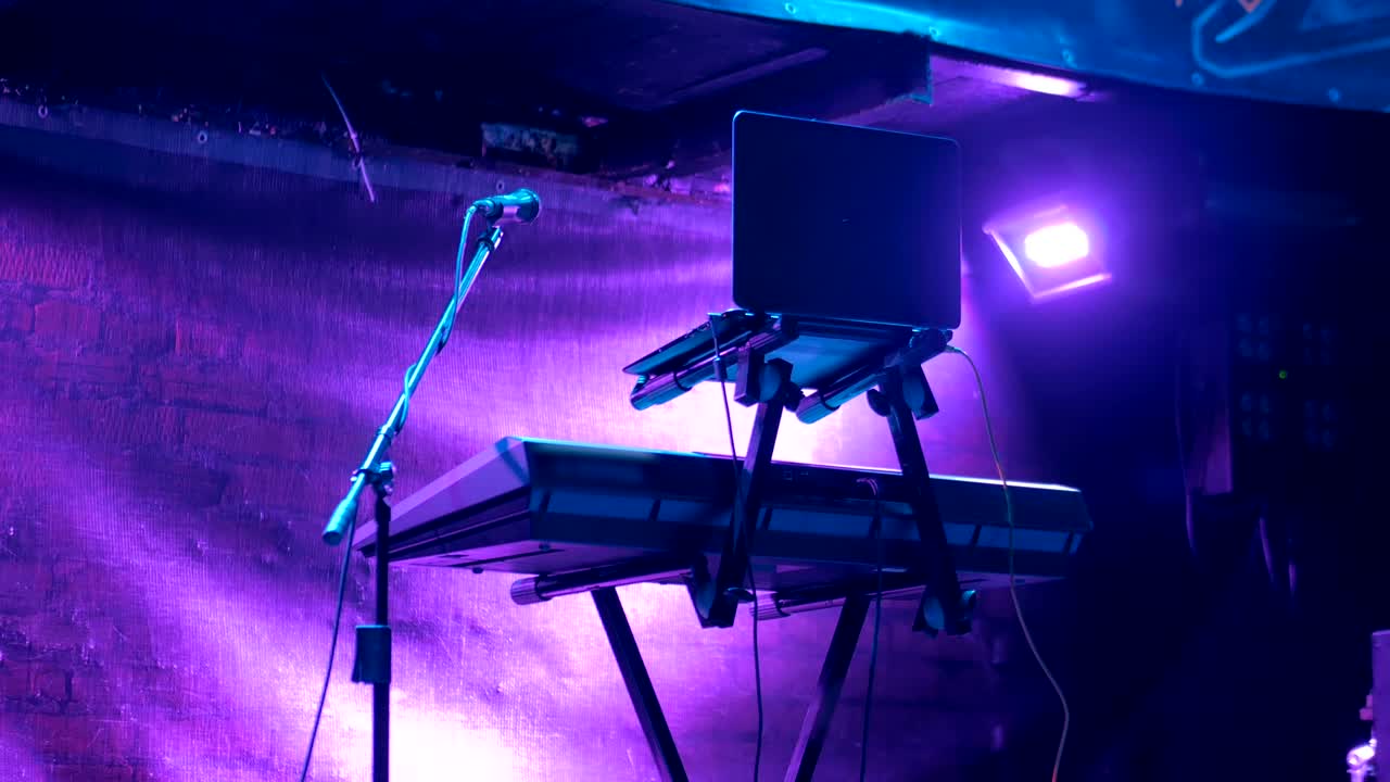 Free stage before concert