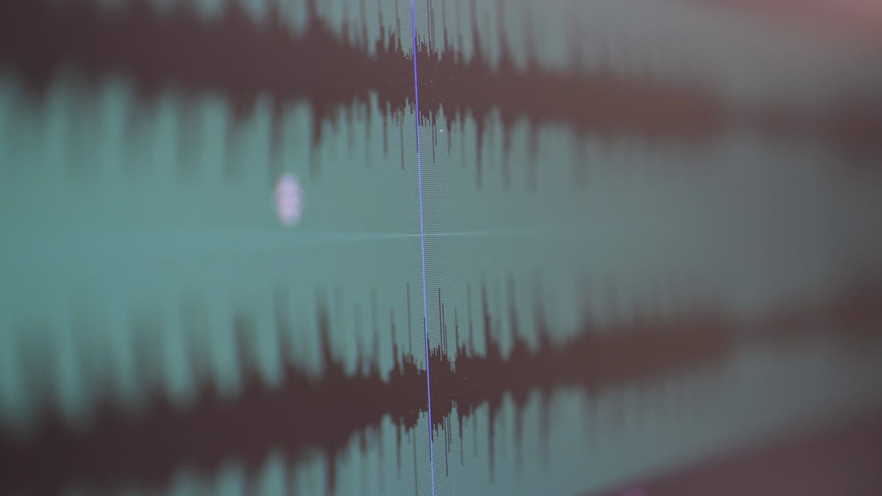 4K Video sound wave player  in  timeline editor.