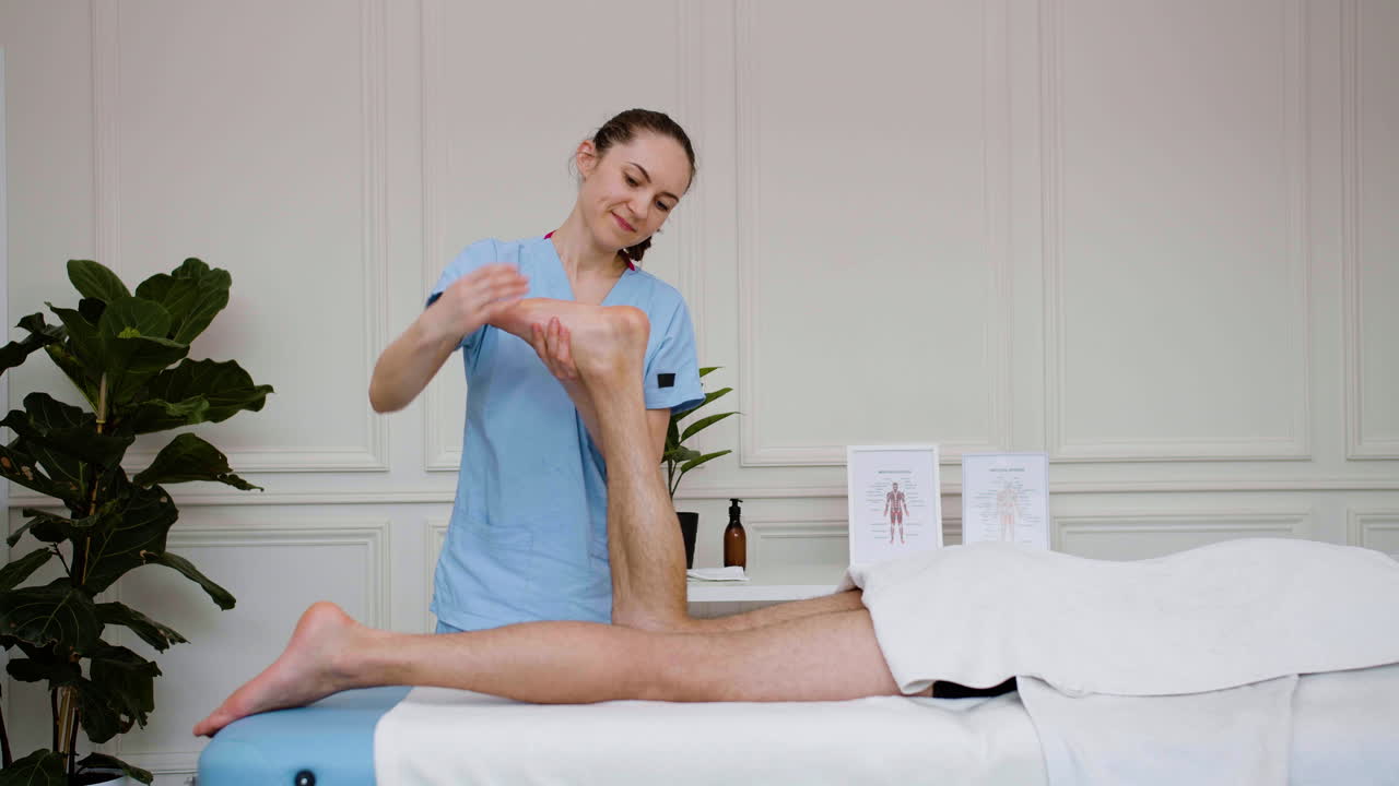 массажист с клиентом