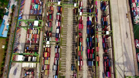 imágenes aéreas de la terminal portuaria comercial de singapur