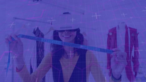rastros de luz sobre la red de red contra la diseñadora de moda que usa auriculares vr en el estudio